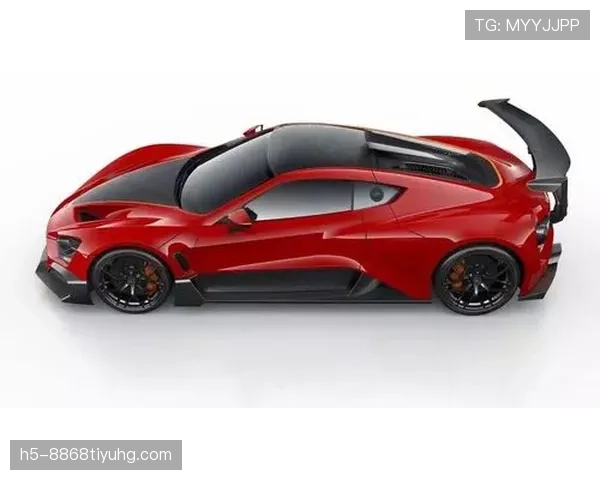 瑞安·洛赫特训练完顺手买了辆超跑，说当水杯用