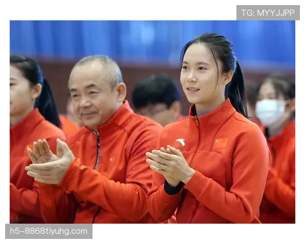 朱雪莹训练完直接去奢侈品店刷卡？这反差谁懂啊