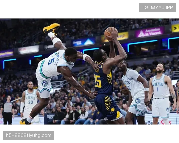 德斯蒙德·班恩三分命中率提升拉开空间，助力球队外线火力升级