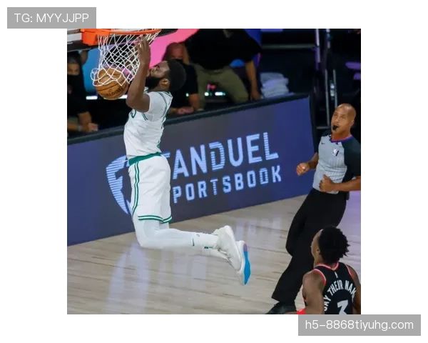 洛瑞挡拆创造错位助猛龙提升关键时刻组织效率