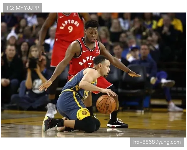 一次看懂！阻挡与带球撞人判罚的关键区别与实战解析